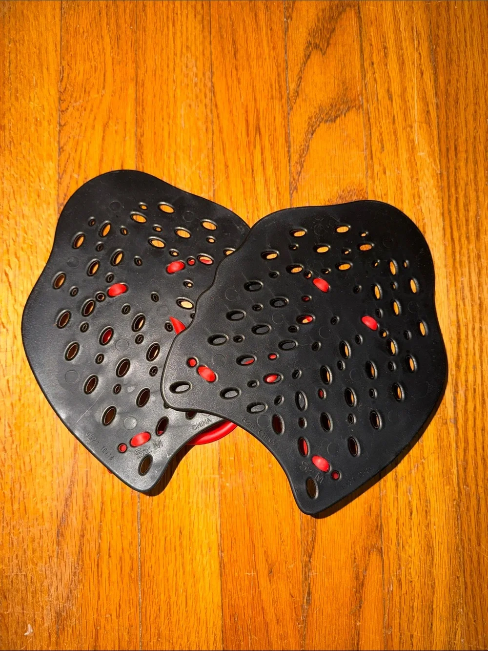 Speedo Black and Red Swim Hand Paddles Med